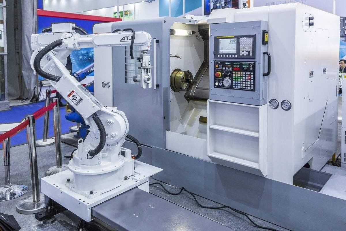 我国数控机床精度与国外的差距有多大?制造业的发展之路还有多远
